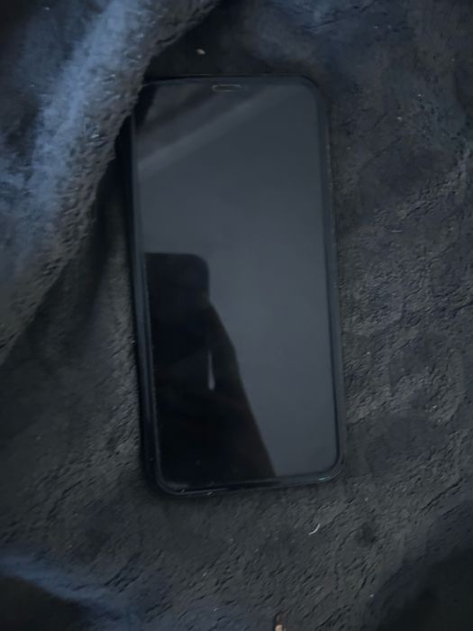 Продам Iphone 11