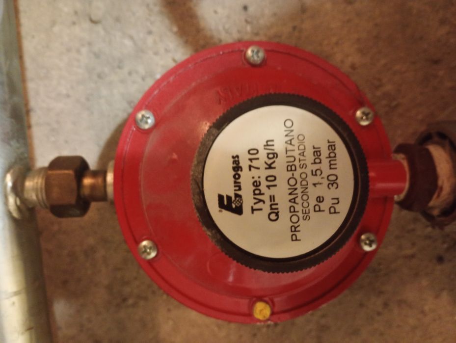 Vând centralină si butelii pentru centrala