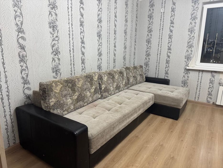 Диван фабричный российский 3м