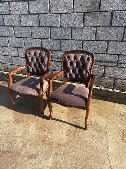 Chestri ustul 100% yong’oqdan ishlangan officengiz uchun juda qulay….