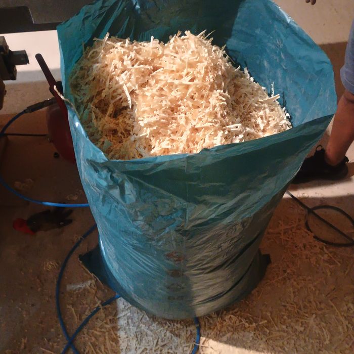 Rumeguș/talaj uscat bun pt animale de companie