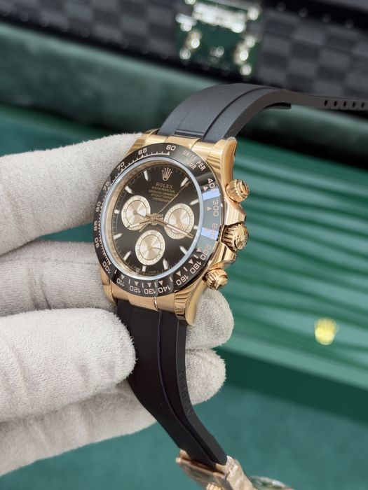 Rolex Cosmograph Daytona 40mm Everose Gold – Black Dial, Oysterflex