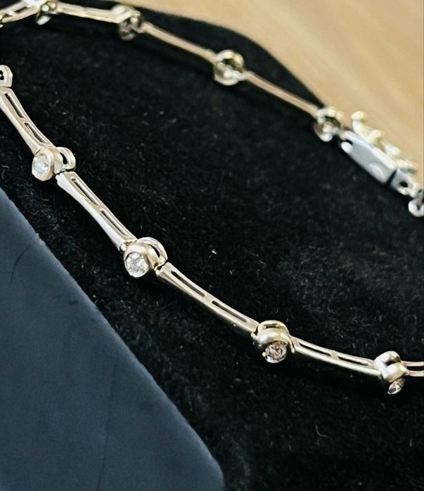 Дамска гривна бяло злато и брилянти