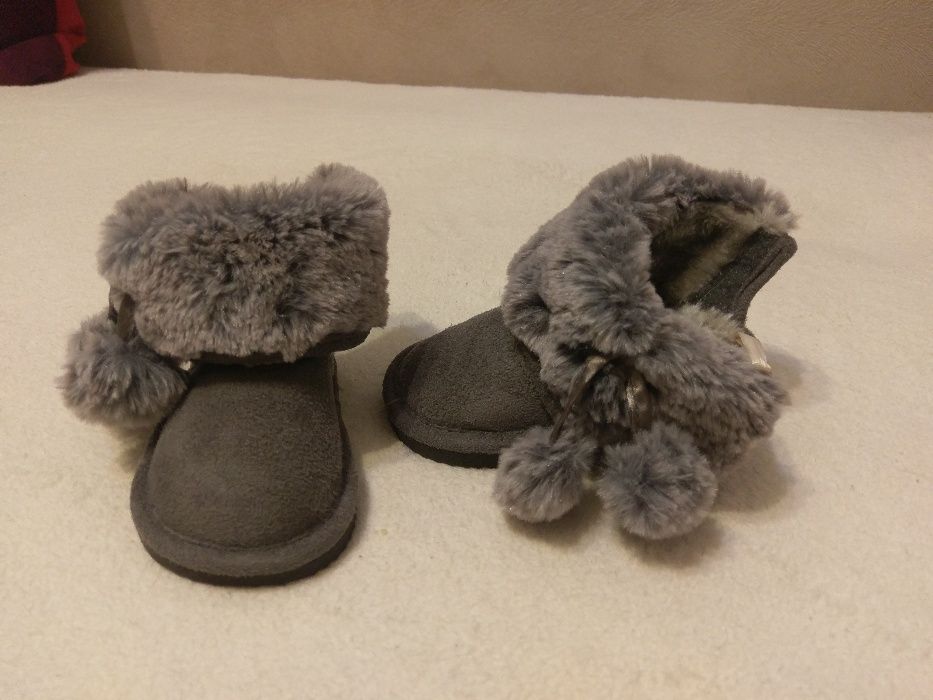 Ghetute bebelus 3-6 luni