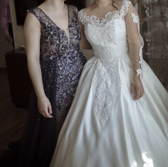 Свадебное платье