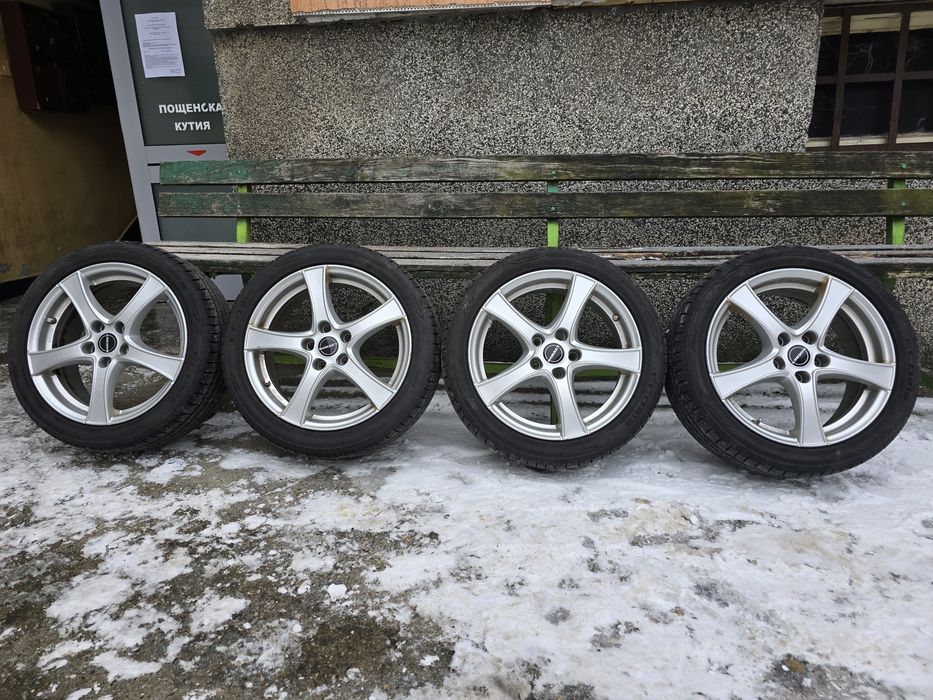 Продавам лети джанти с гуми 215/45/17 BORBET