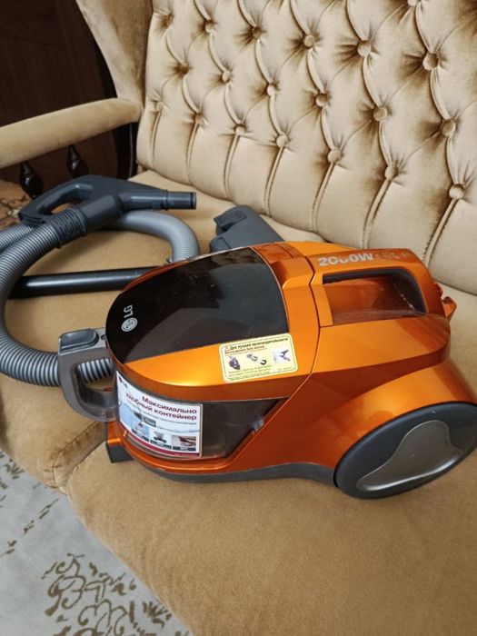 Пылесос LG 2000w