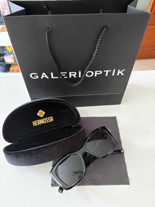 Дамски слънчеви очила Hermossa