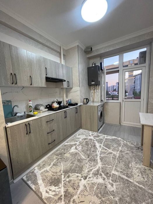 Продаётся своя 1 ком квартира,В Чоштепа метро,В-2-Етаже,С ремонтом!!!