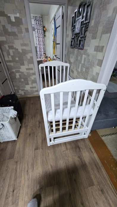 Продадим детскую кроватку