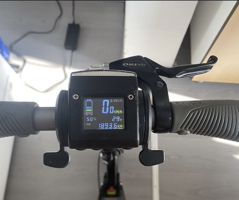 Se vinde E twow gt sl