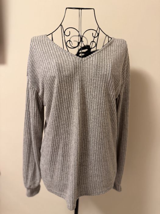 Bluza marimea S - noua