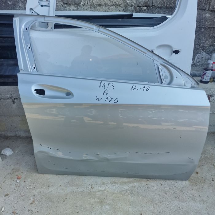 Mercedes Benz A W176 предна лява врата 12-18