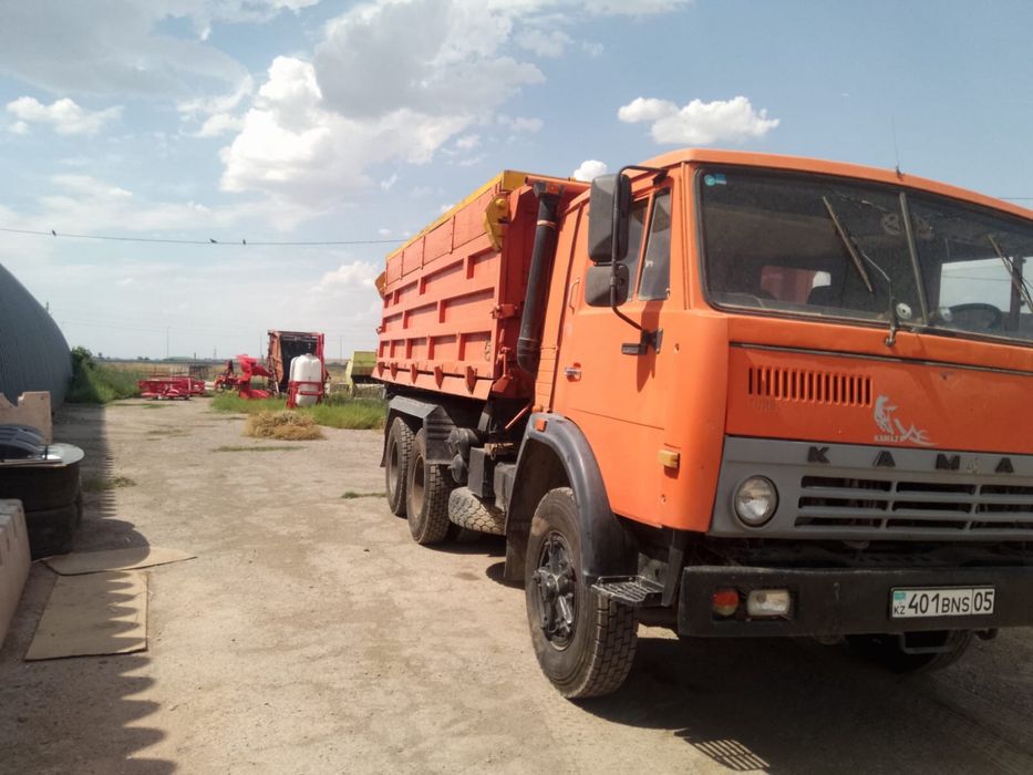 Продам самосвал Камаз модель  55102