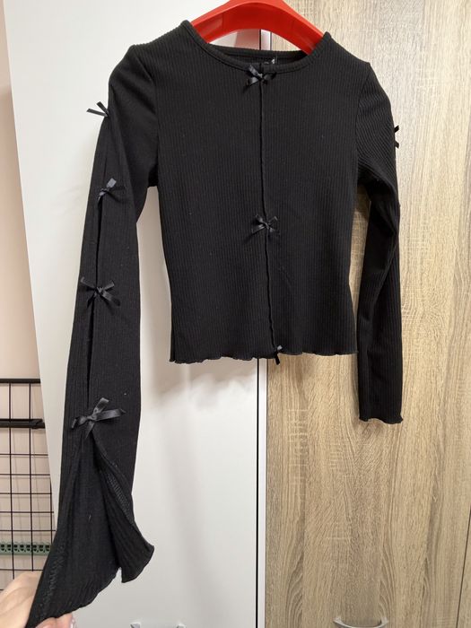 2 красиви блузи носени веднъж по повод!