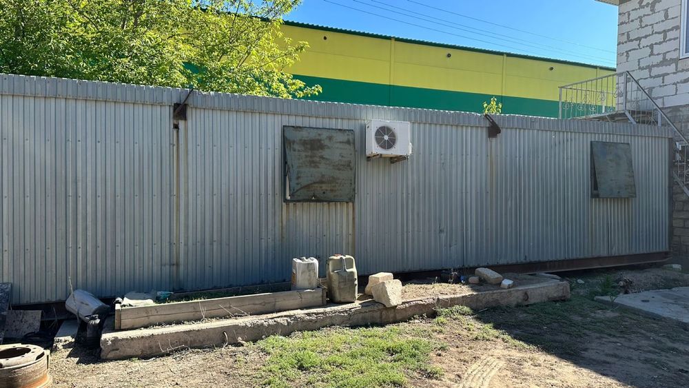 Контейнер морской