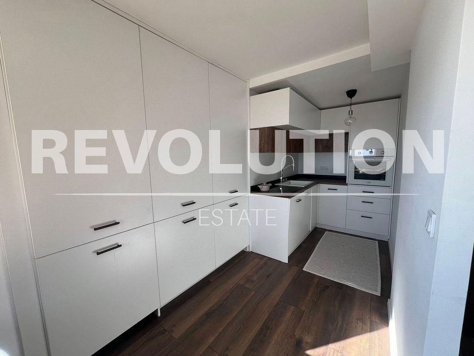 Дава се под наем Тристаен апартамент в Варна, ХЕИ - 80 кв.м за 698.19 € - Снимка #3