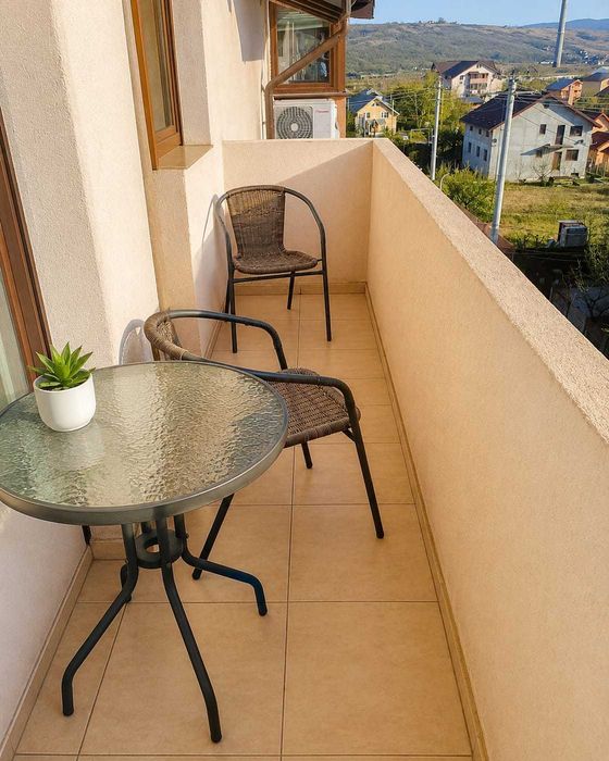 Apartament 3 camere Hotel Capitol Valea Adanca 60 mp +boxa +2 locuri parcare