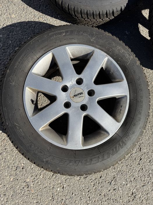 Anvelope iarna Dunlop DOT 2022 ca noi + Jante aliaj 15 inch