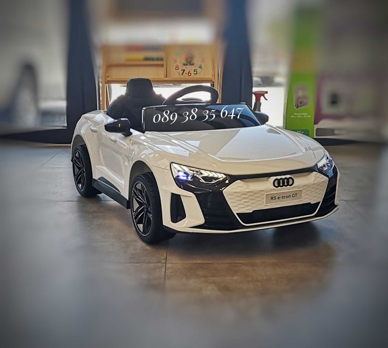 ТОП ЦЕНА!НОВО!Акумулаторна кола AUDI RS E-tron с 12V батерия,EVA гуми