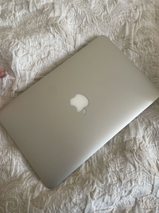 Macbook air 11 2014года