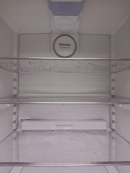 Иноксов комбиниран хладилник с фризер Миеле Miele с 2 год. ГАРАНЦИЯ!