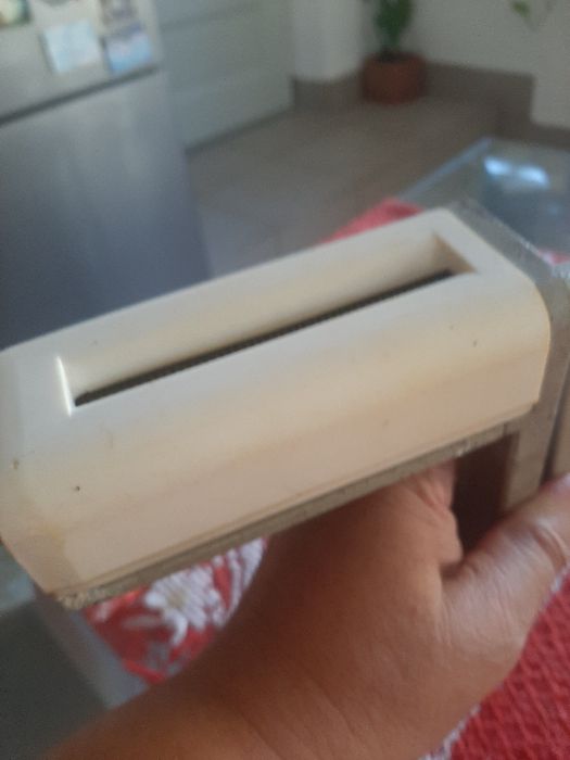 Vând mașină de tăiat taitei