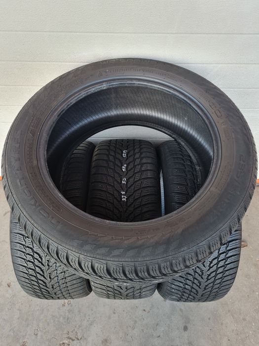 Зимни гуми 4 броя NOKIAN WRSnowProof 235 50 R17 дот 1519