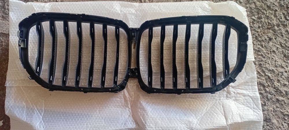 Решётка радиатора BMW