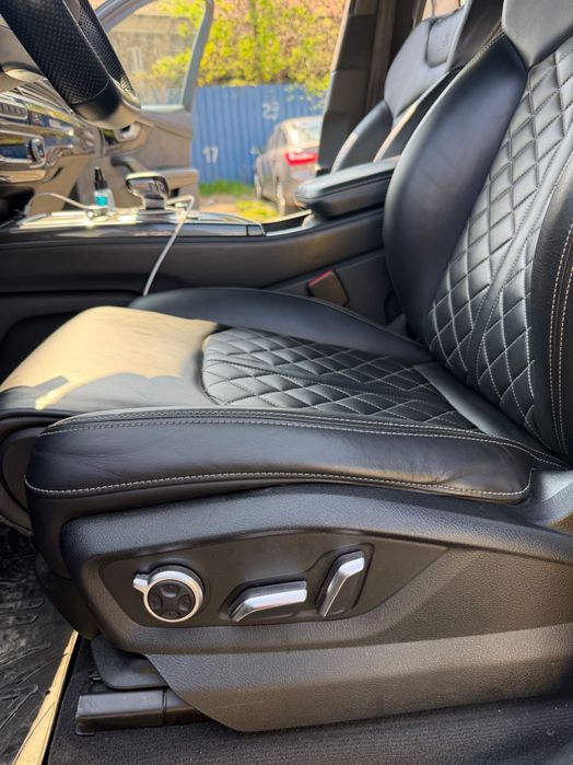 Audi Q7 , 3S line , 2019 , top options , service doar la Audi