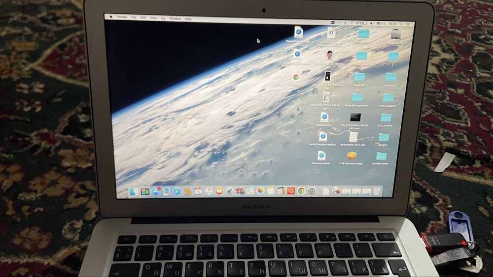 Mac book air 2010