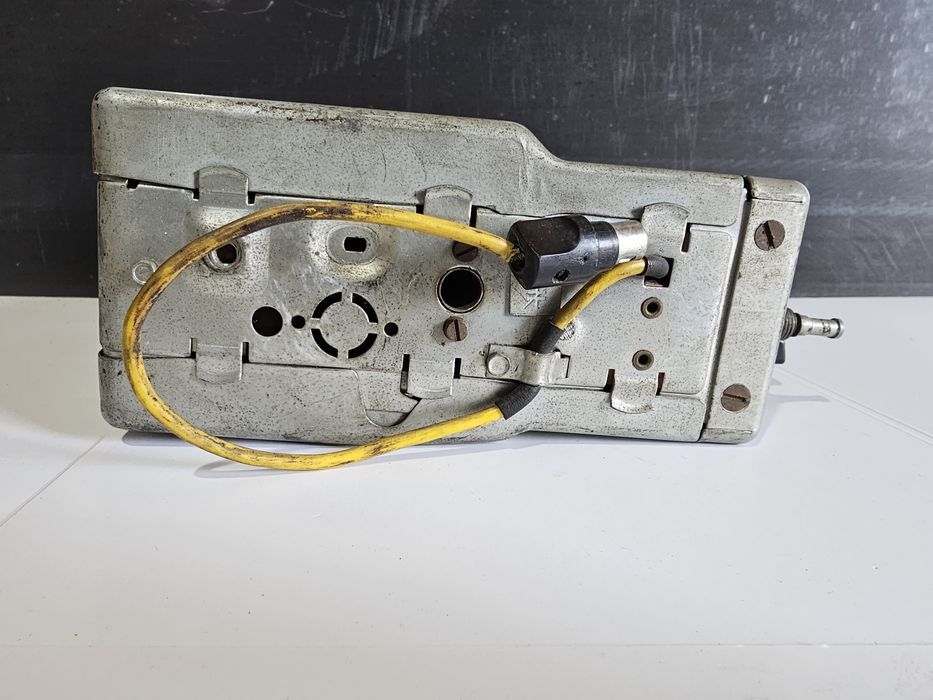 radio blaupunkt hamburg atr porsche mercedes-benz 

fabricatie 1963

n