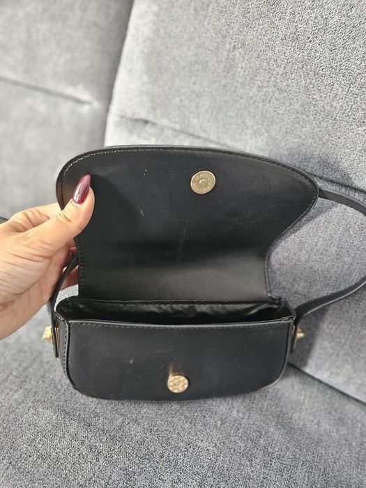 Дамска чанта лого бранд