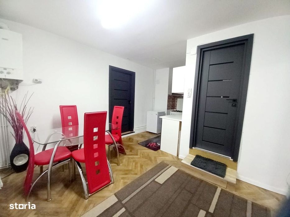 Apartament 2 camere de închiriat – Str. Piața Mare nr. 6, et. 1 — fotografia 2