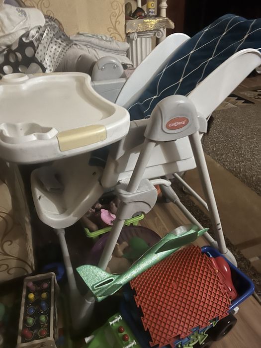 Столик для кормления