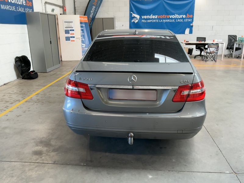 Mercedes-Benz E-Klasse E 220 CDI BlueEfficiency Avantgarde 2009