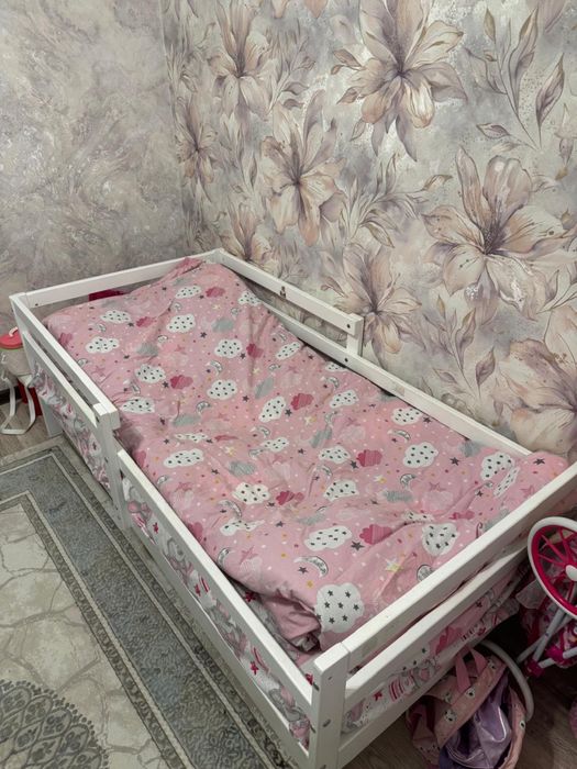 Продам детскую Кроватку
