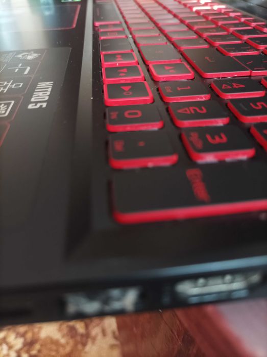 Гейминг лаптоп ACER Nitro 5