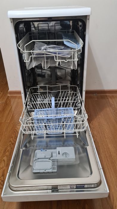 Посудомоечная машина  Indesit