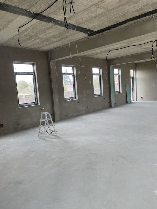 Tencuiala mecanizata var-ciment