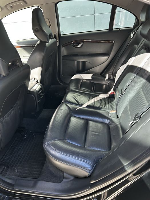 Продавам Volvo S 80