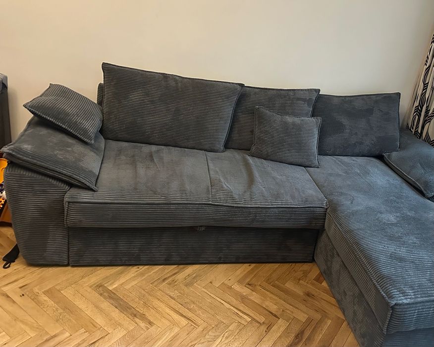 Страхотен ъглов диван с функция сън и място за съхранение
