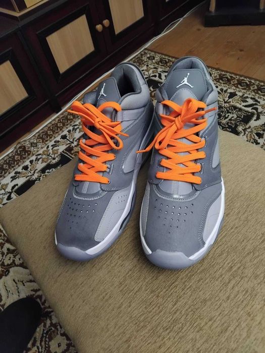 Nike Air Jordan Point Line номер 47,5 31 см стелка , естествен набук! Чисто Нови!