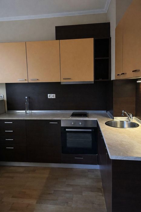 Тристаен апартамент под наем в ж.к. Бояна, 2220600