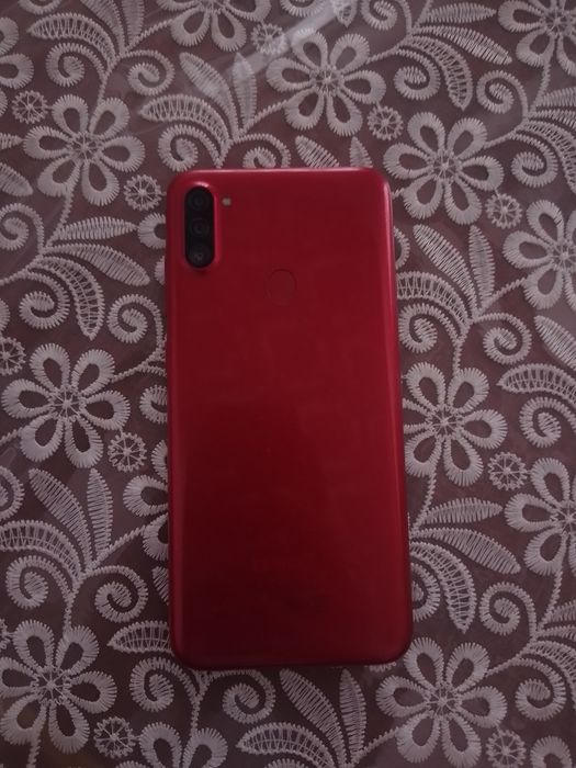 Samsung Galaxy A11 red