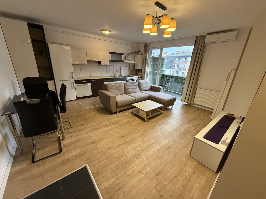 Închiriez apartament cu 2 camere Florești