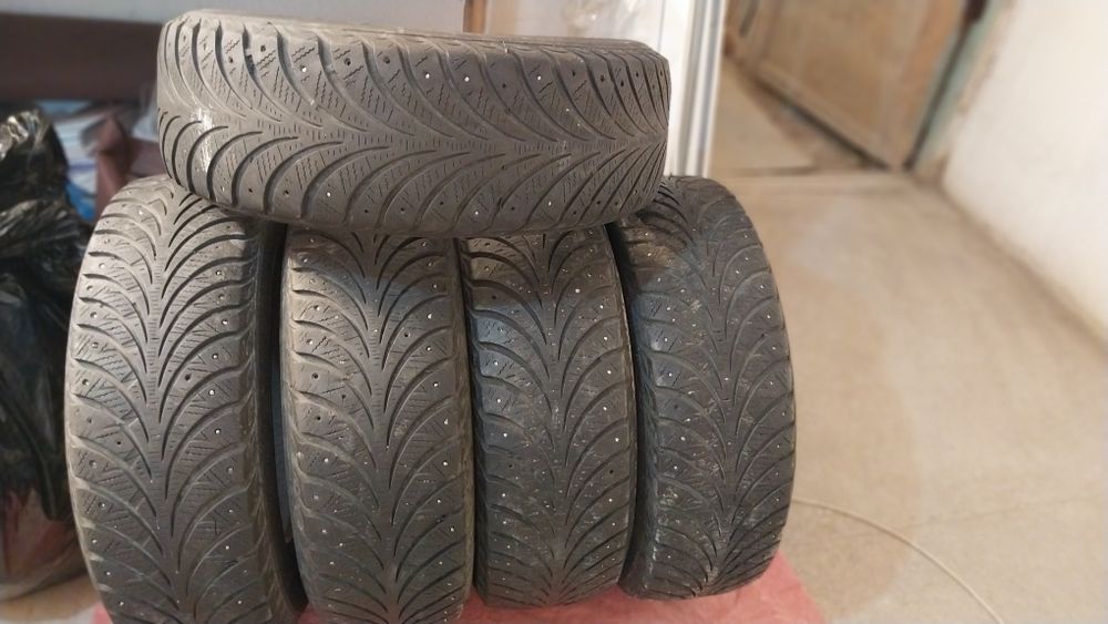 шина 195×65×15 безкамерка