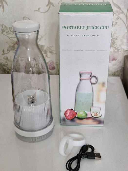 Miniblender cu incarcare USB