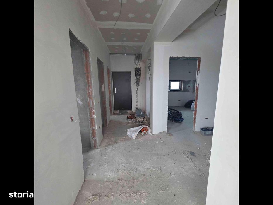 Duplex premium 240 mp -Ghermanesti, pereti indivuduali La alb