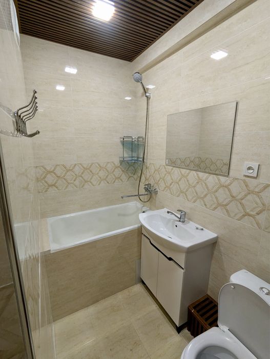 Юнусабад 2-квартал, 1/3/4 Галерейка